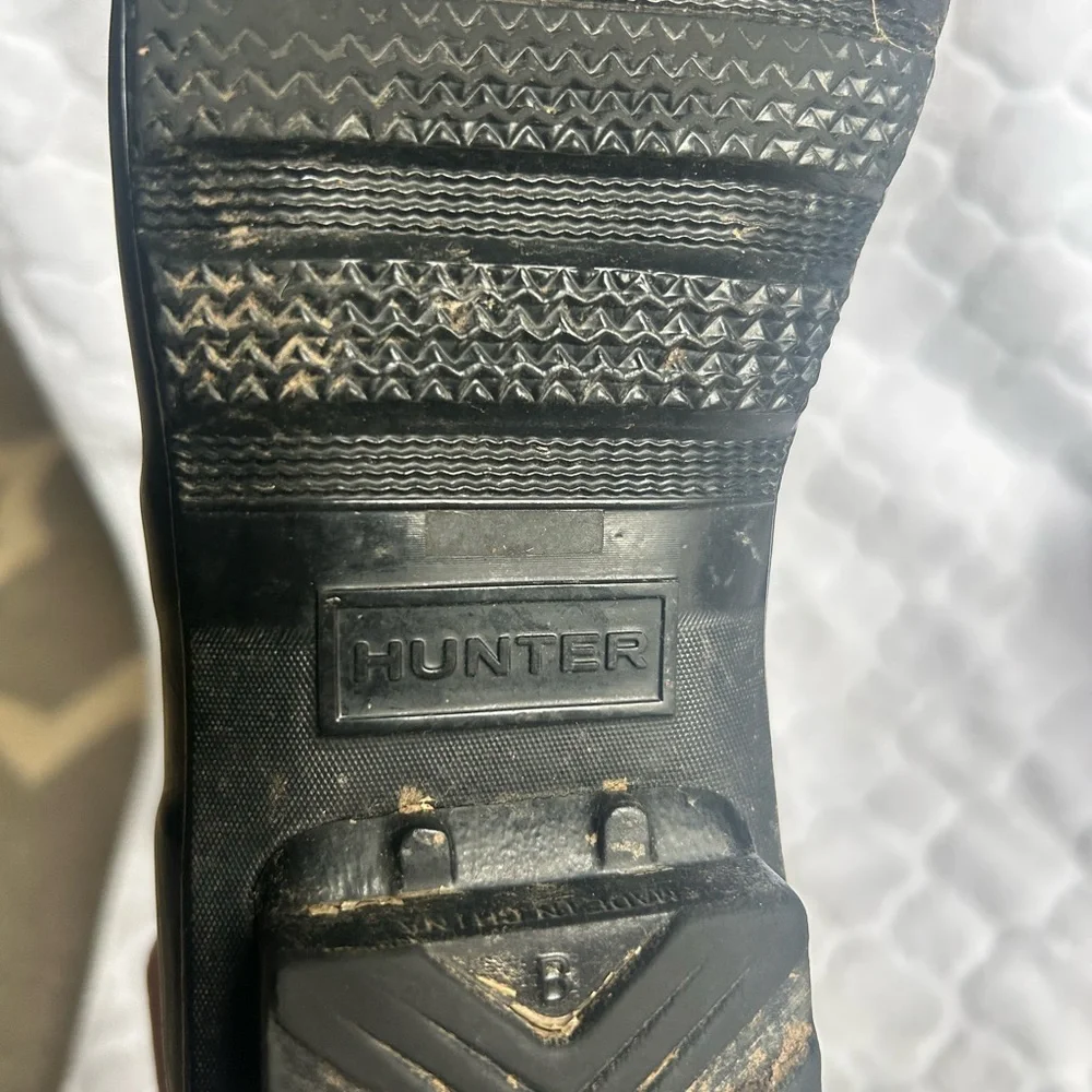 Hunter left lots scuffs