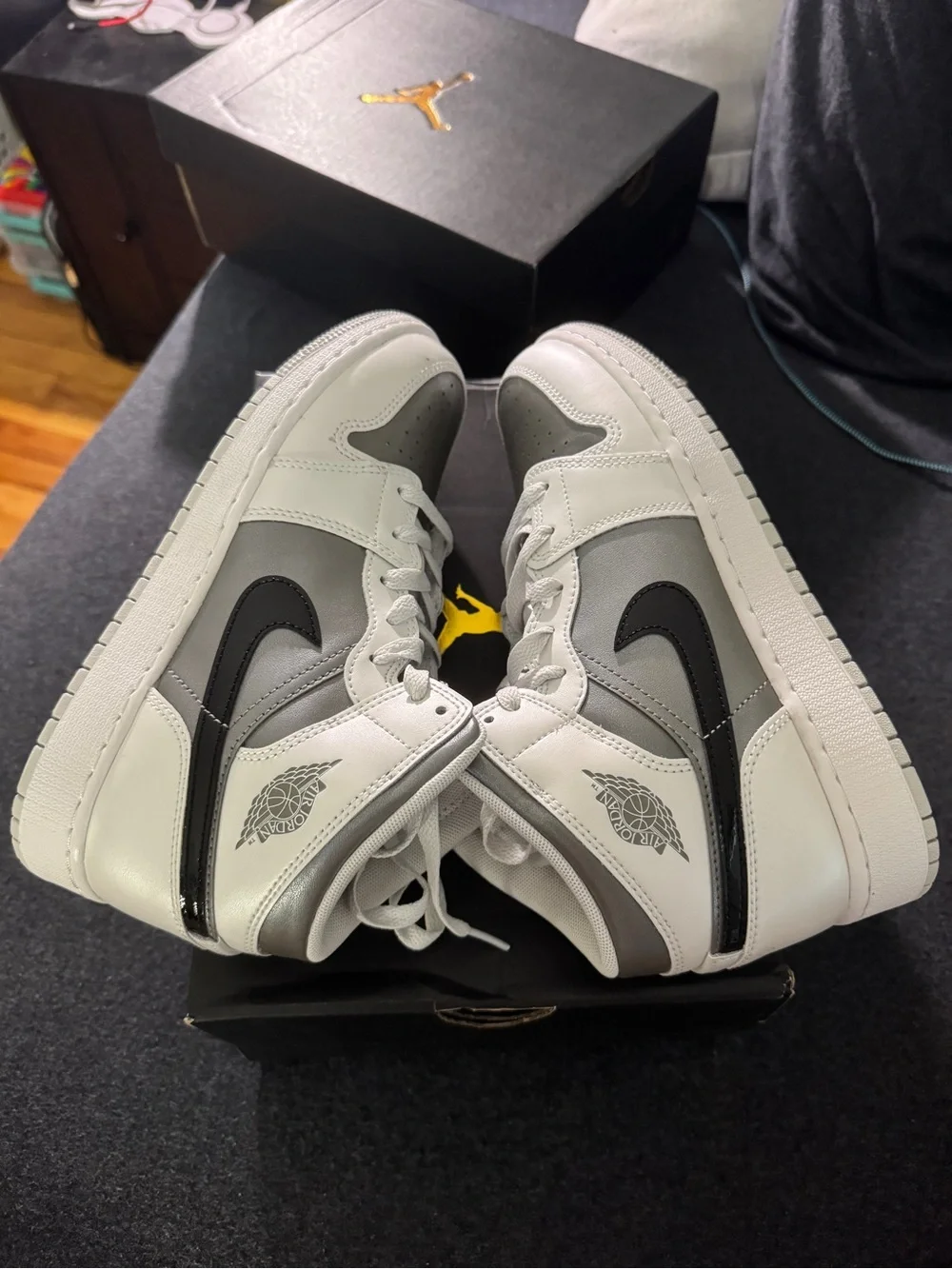 Nike iconic mid