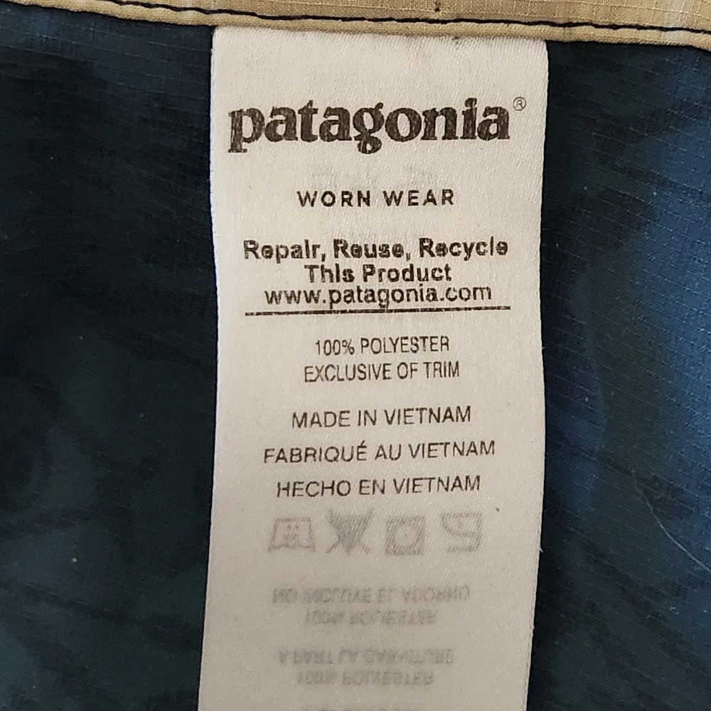 Patagonia Stretch Planing‎ Board Shorts Mens 30 Blue Geometric Fish Print 86611