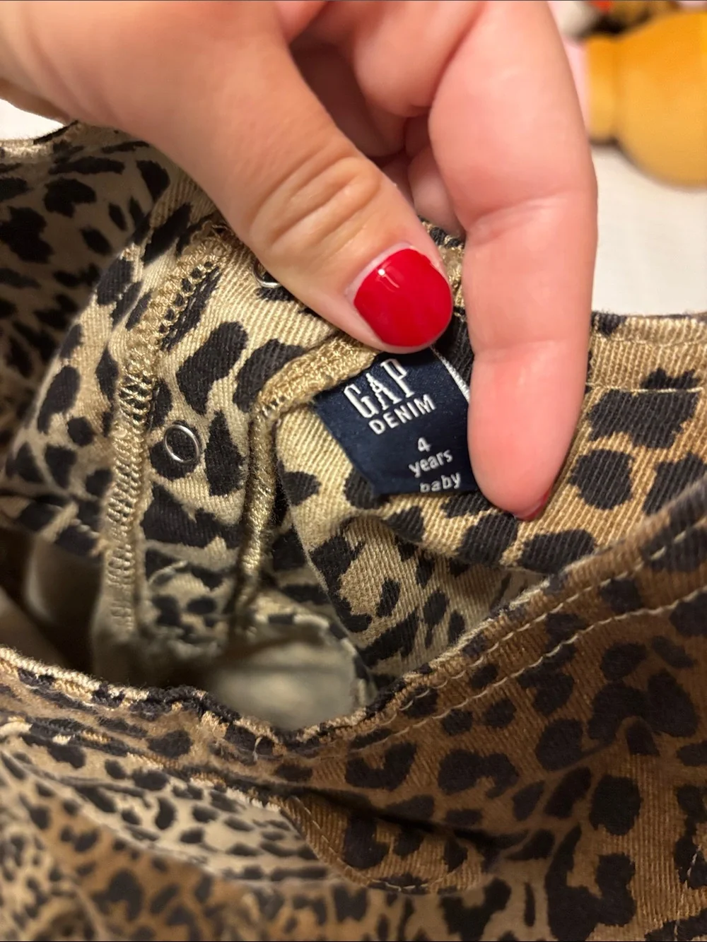 GAP simple designed leopard