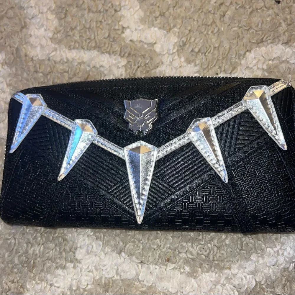 Loungefly wallet good