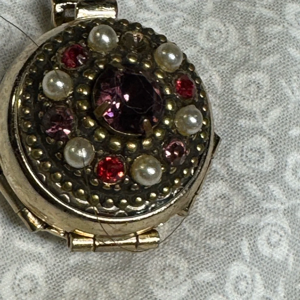 chatelaine locket brooch American jewelry by Coro Mulit photos Vintage