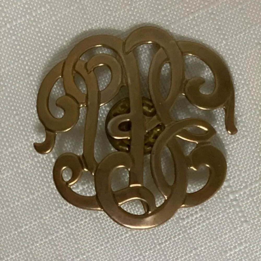 Metal Pin Brooch Swirl Pattern Letters Art to Wear Lapel