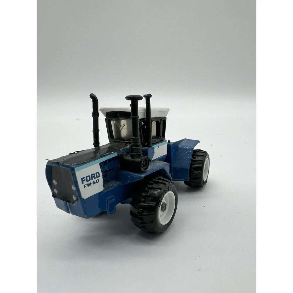 1/64 Ford FW-60 4WD‎ Tractor Grey Rim