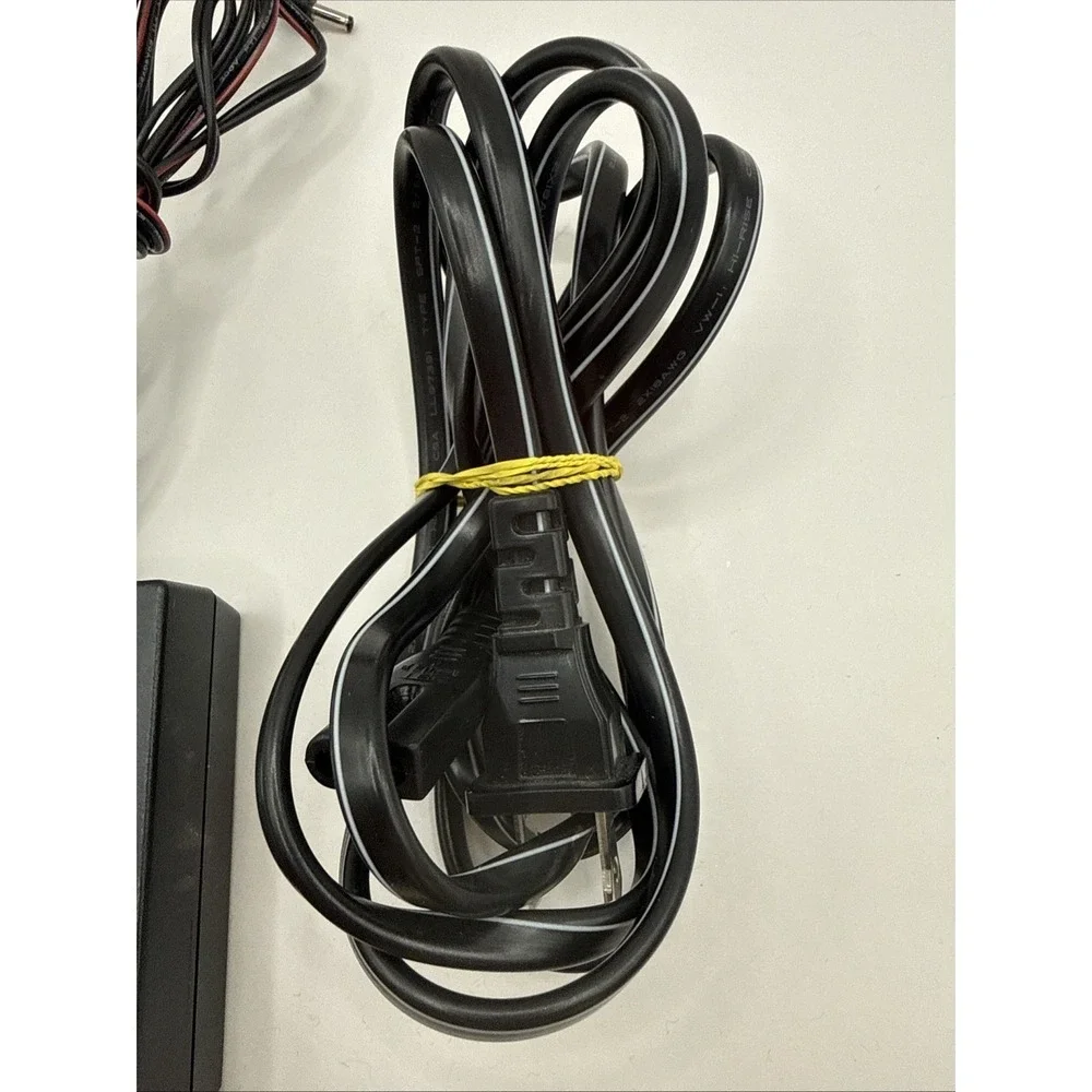 Original CANON CA-570 Compact Power Adapter For Camcorders Output: 8.4V  1.5A