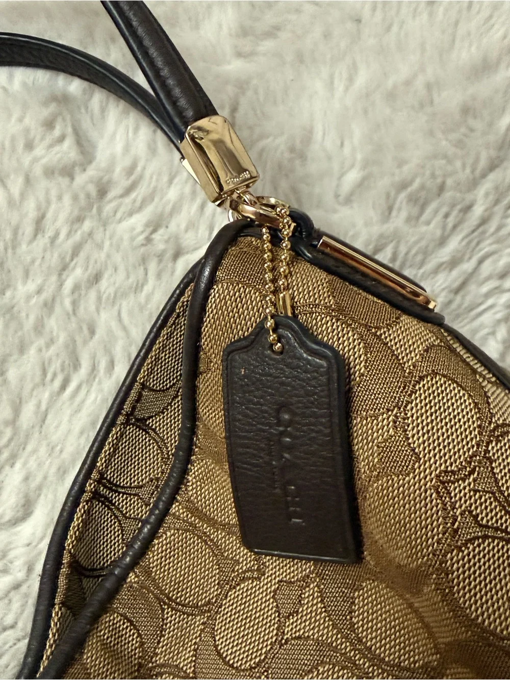 Coach shoulder bag