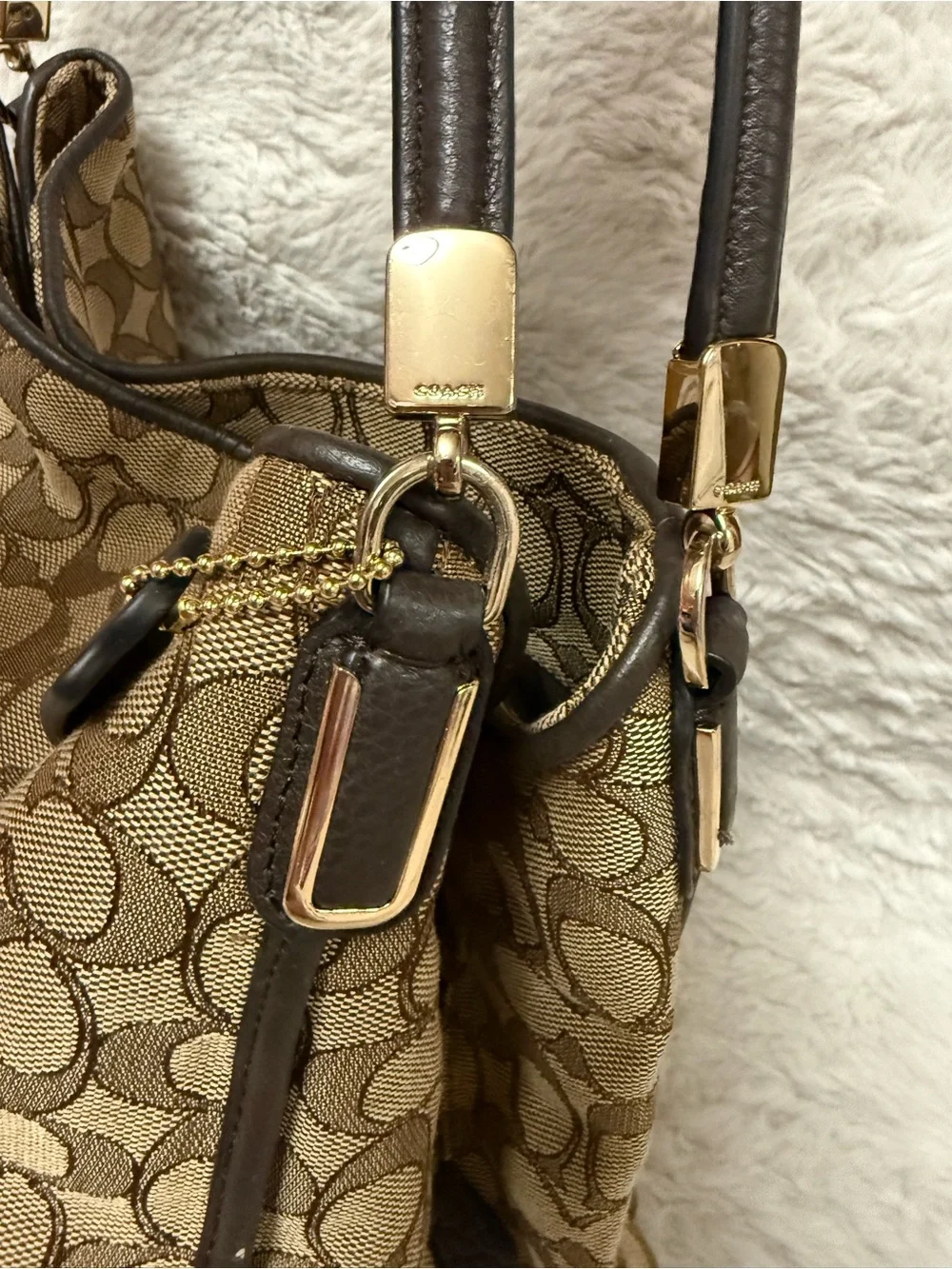 Coach shoulder bag