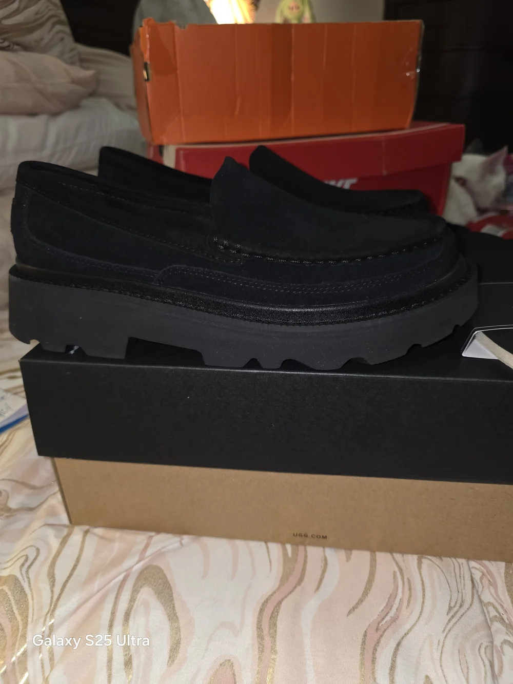 UGG black pairs