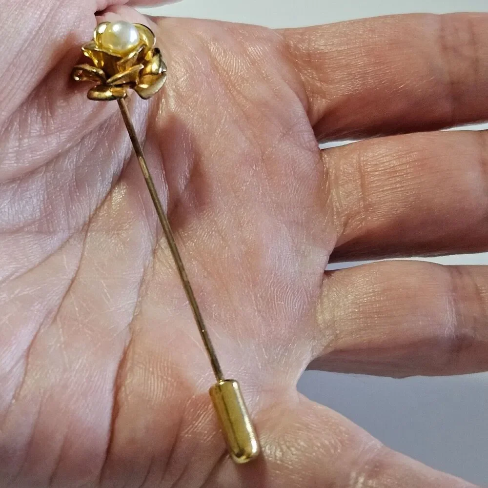 Unbranded pretty gold