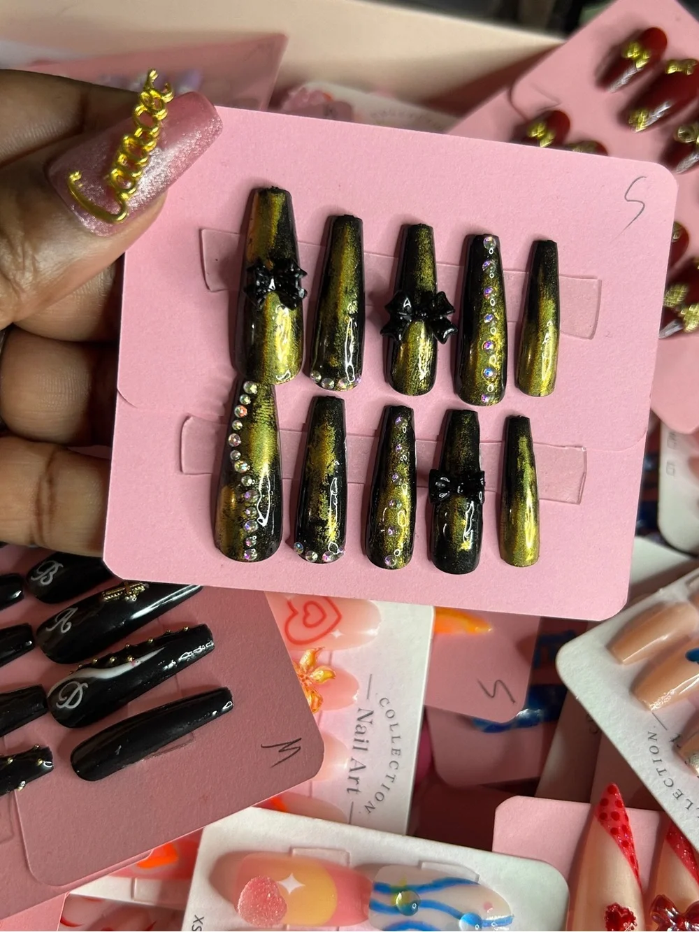 N/A stylish gold