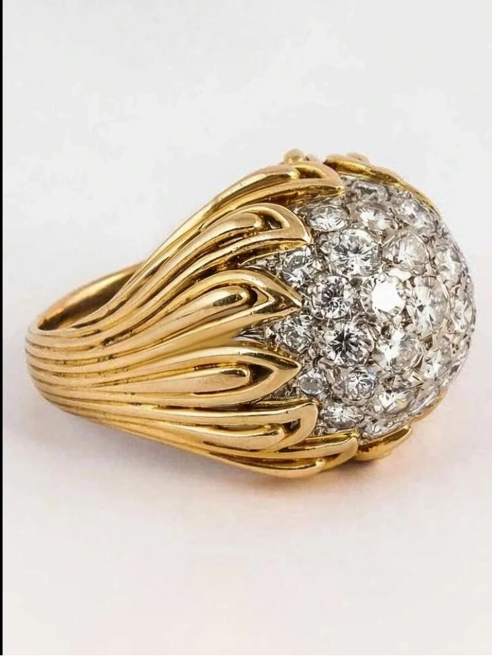 REVOLVE elegant gold