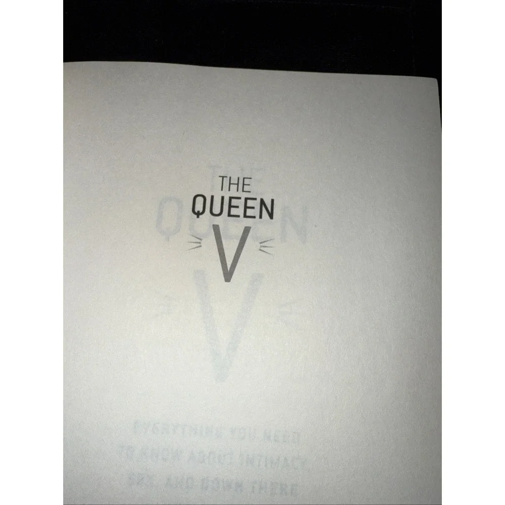 The Queen V ‎ By Dr Jackie Walters  Hardback  5030