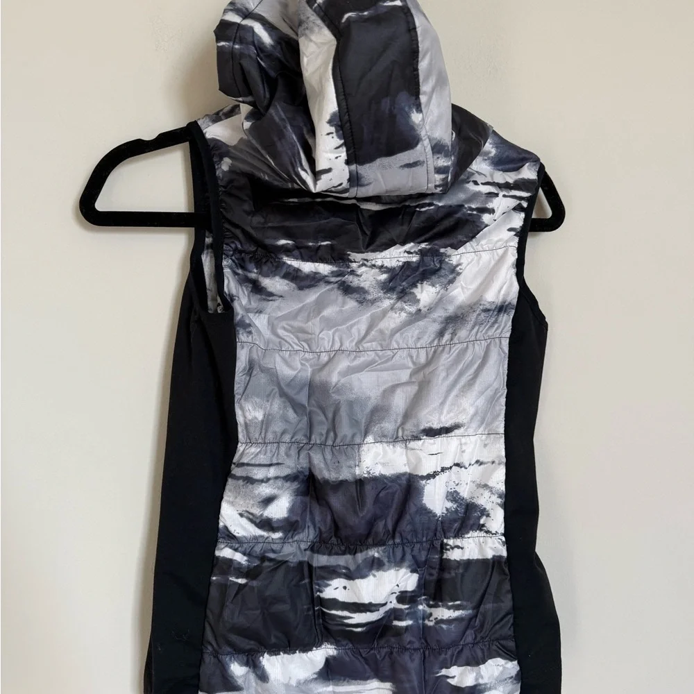 Zella girl athletic