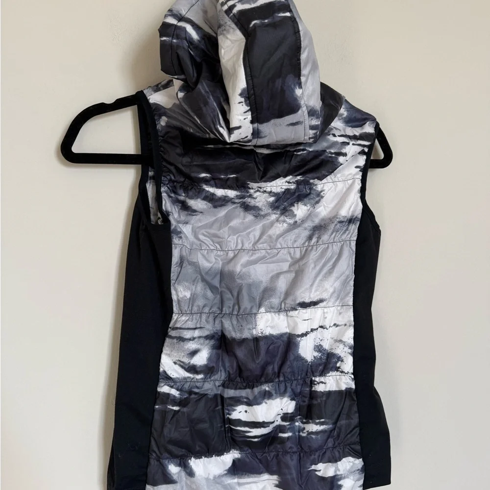 Zella girl athletic