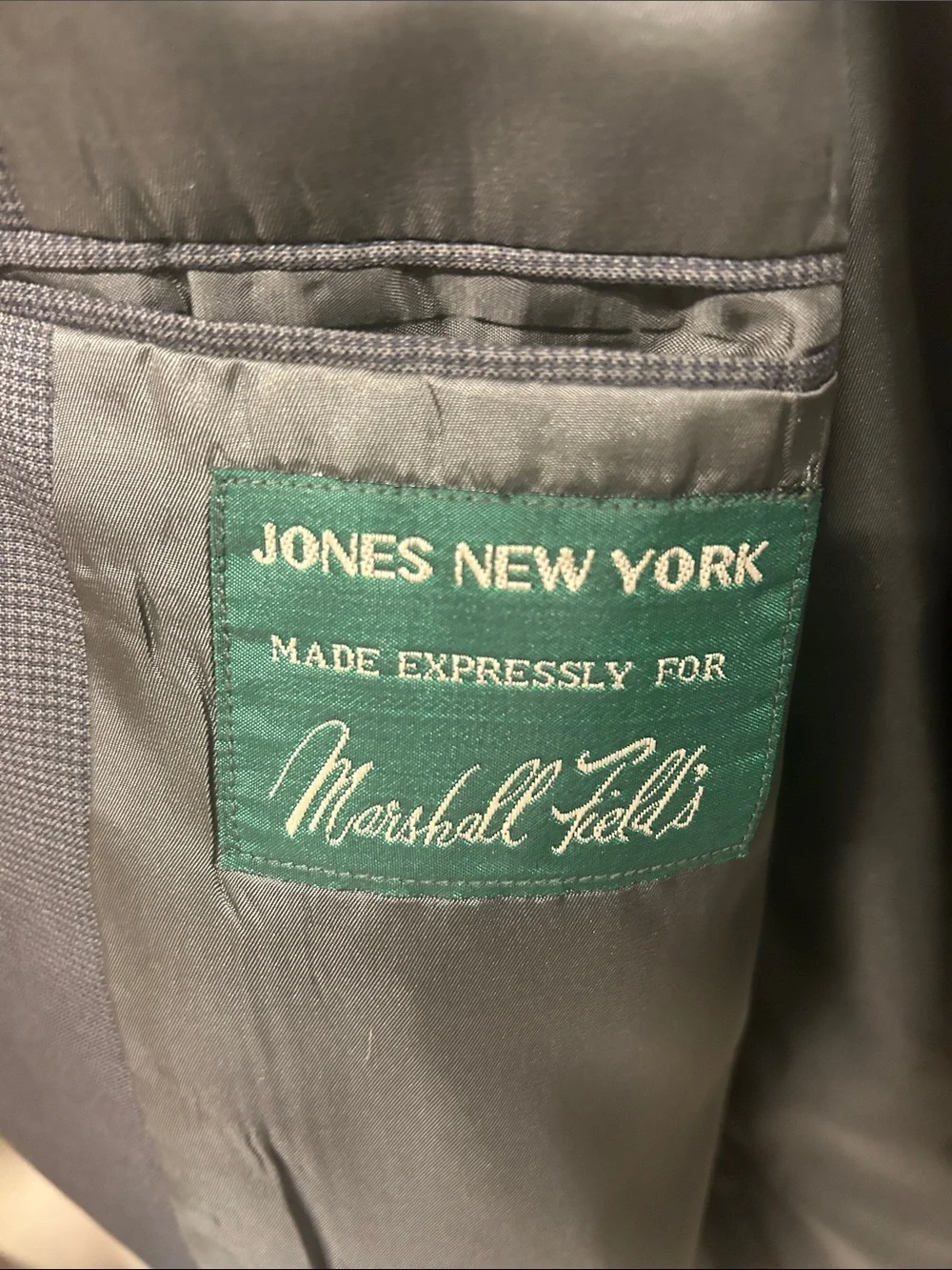 Jones New York classic single