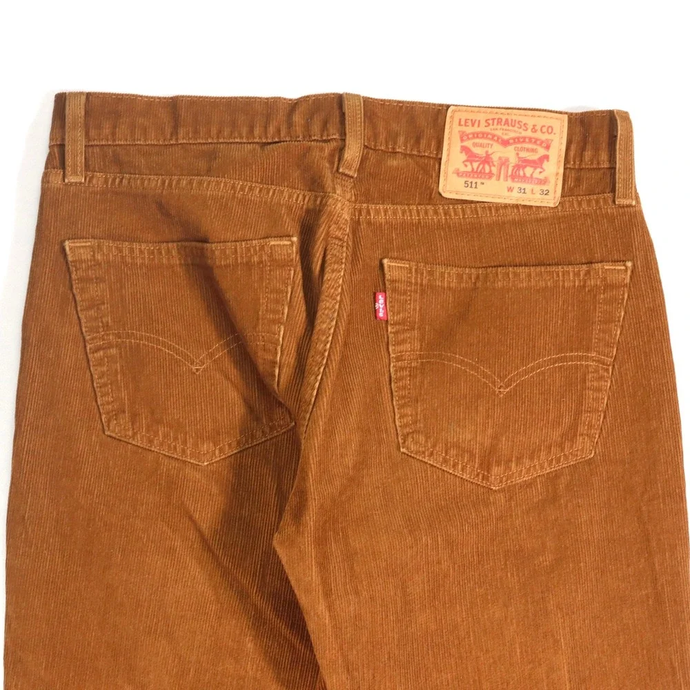 Levis •	brand levi