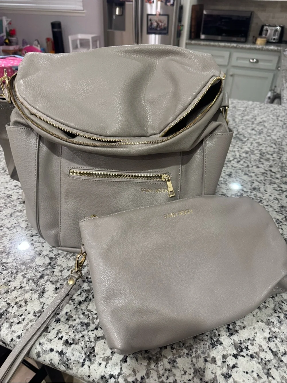 Fawn Design sleek backpack