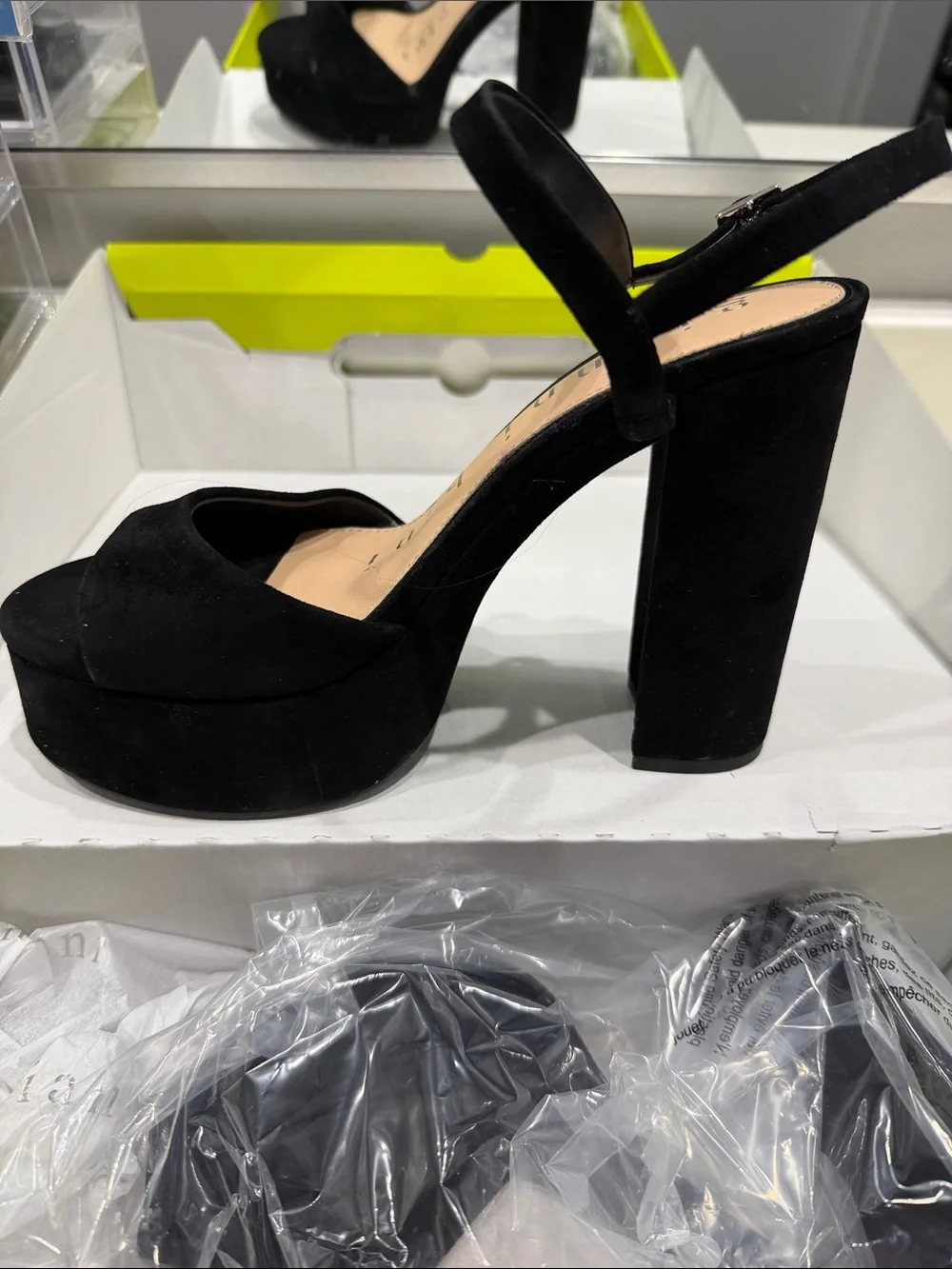 Gianni Bini elegant black