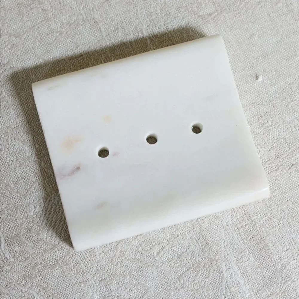 Anthropologie Concave Marble Soapdish