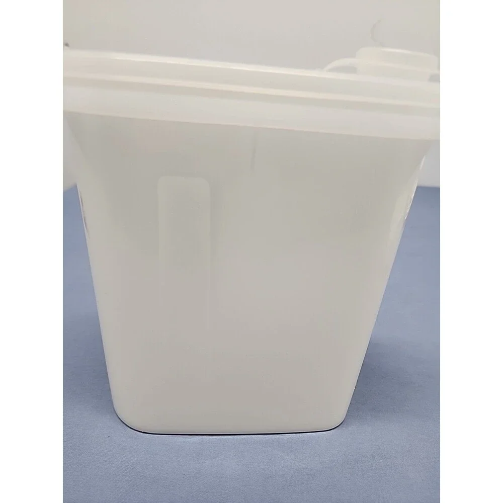 Vintage Tupperware 1 Qt. Store And Pour  #792-9 793-3 Container Lid & Pour Spout