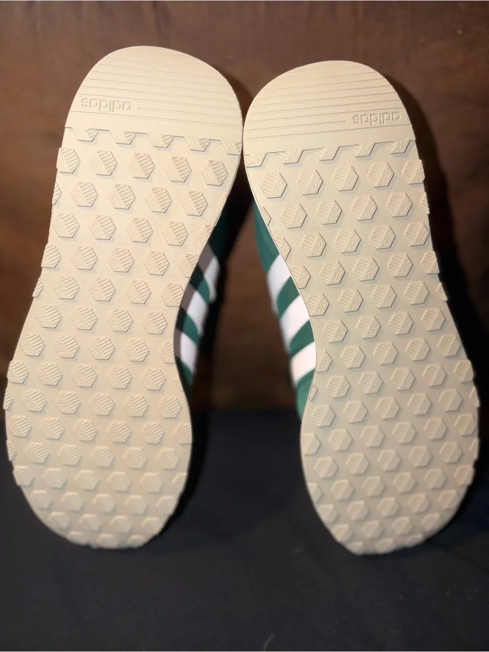 adidas lightweight casual