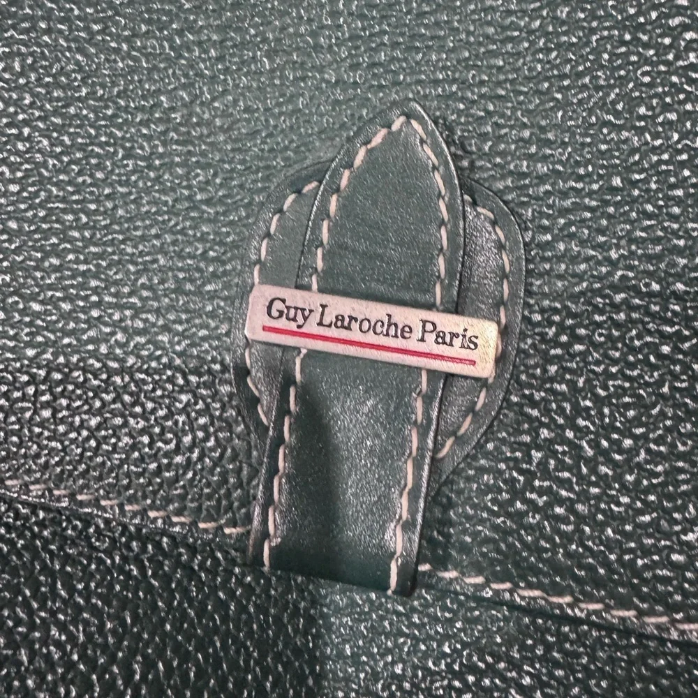 Guy Laroche gorgeous green