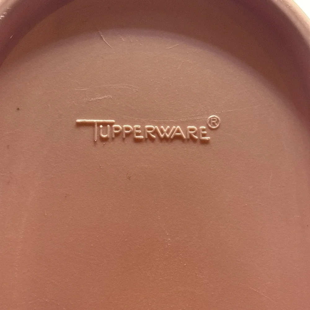 Tupperware Modular Mates 9-3/4 Cup Oval Pitcher #1614-7 Pink Pour Spout Lid 2.3L