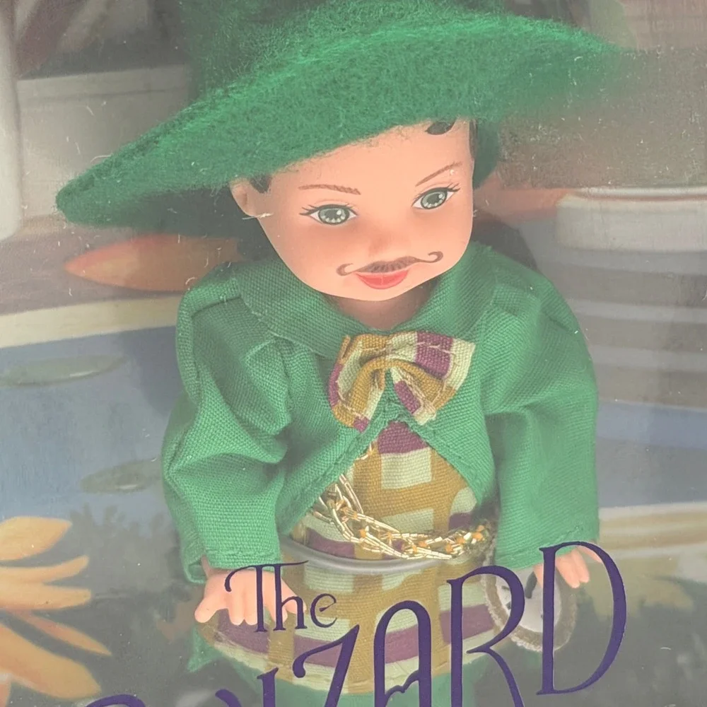 Mattel 1999 Wizard of Oz Tommy as Mayor Munchkin Doll 25817 New In Box