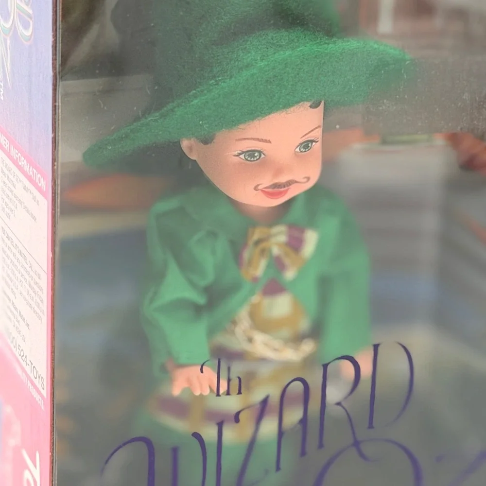 Mattel 1999 Wizard of Oz Tommy as Mayor Munchkin Doll 25817 New In Box