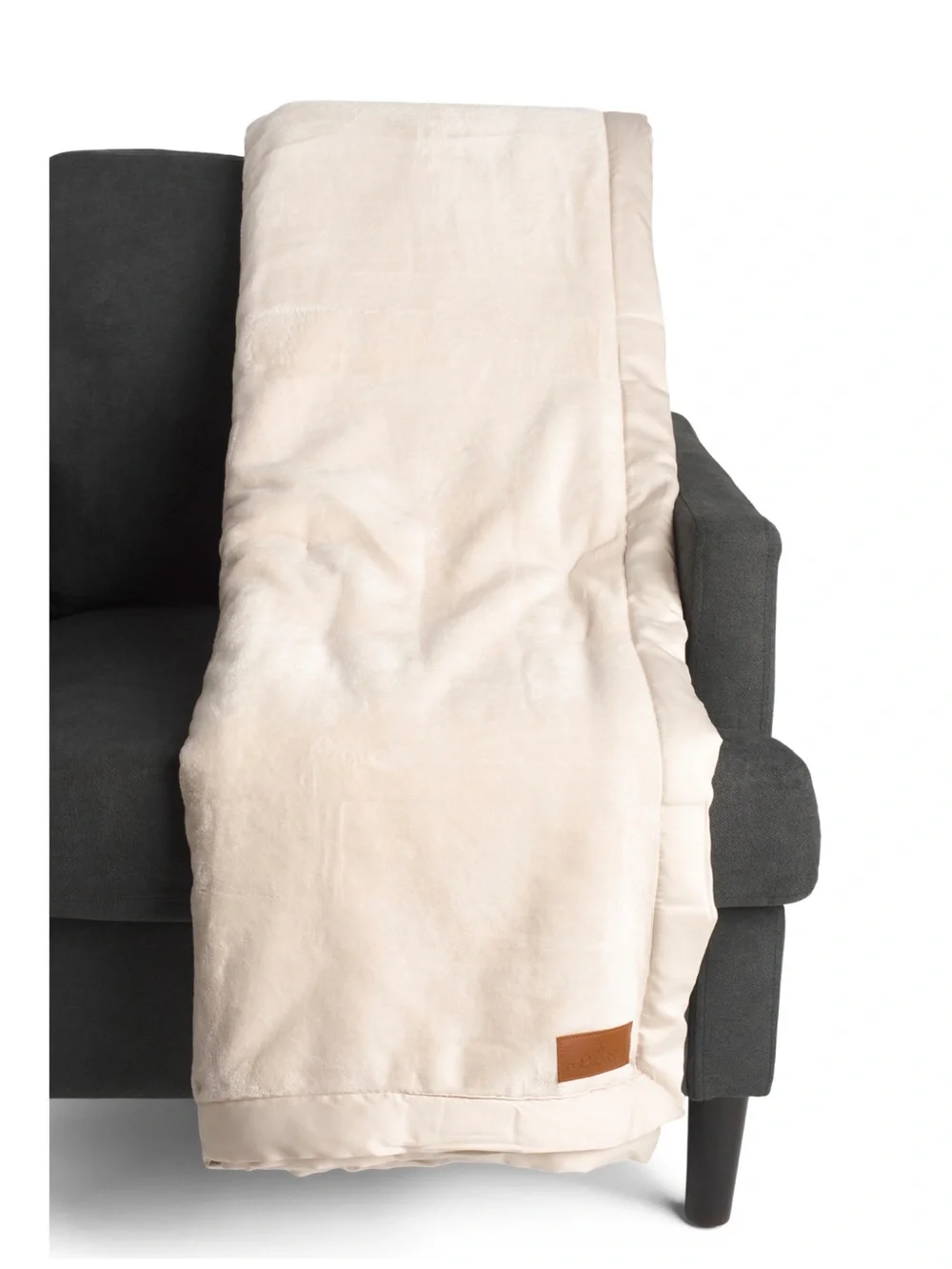 Brooks Brothers complements color polyester