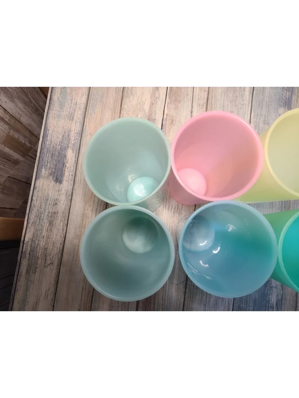 Tupperware holding cups retro