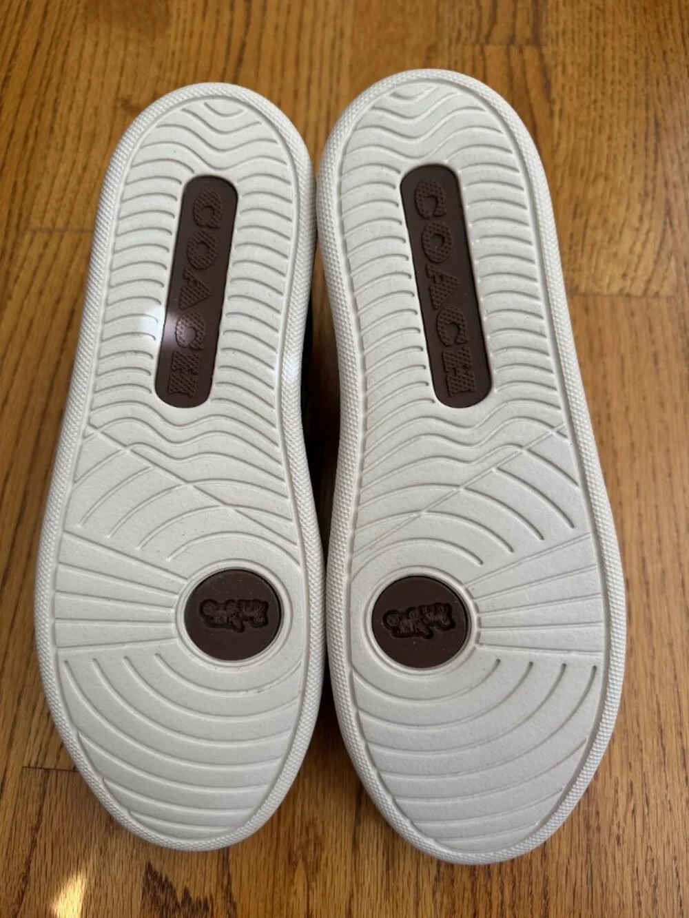 Coach tab khaki smoke