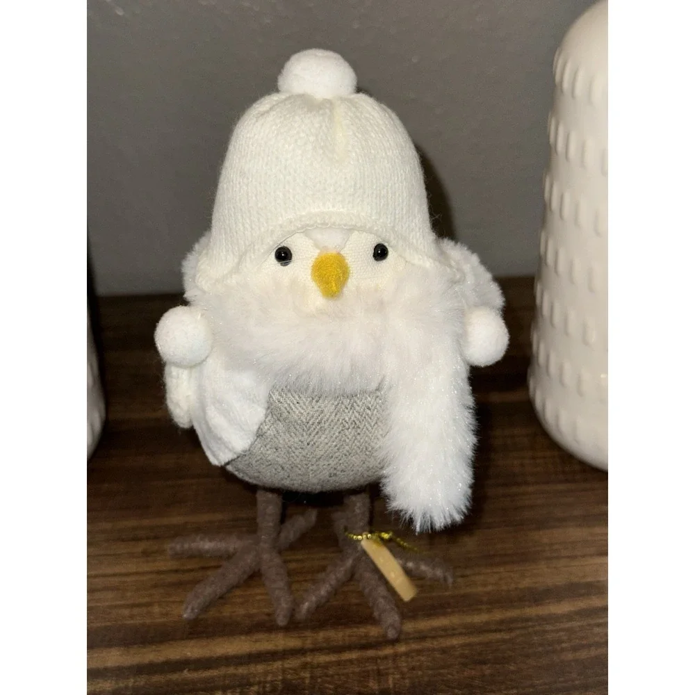 2021 Target Featherly Friends‎ FLURRY Winter Snow Bird Seasonal Decor Props