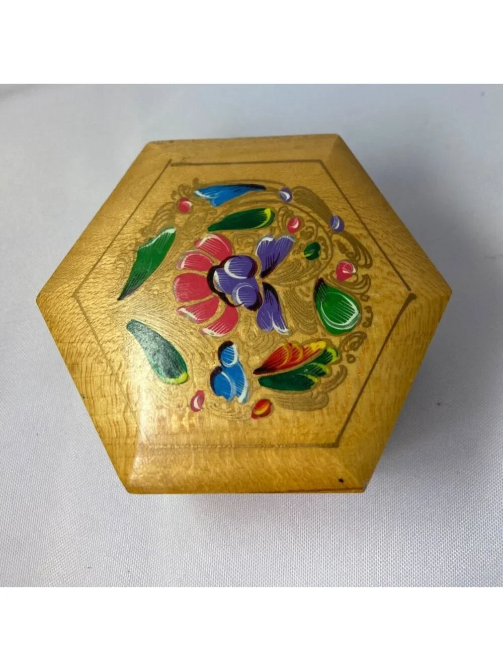 N/A vintage polygon
