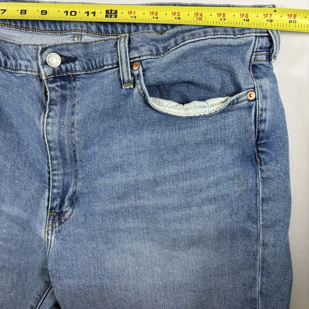 Levis small waist premium