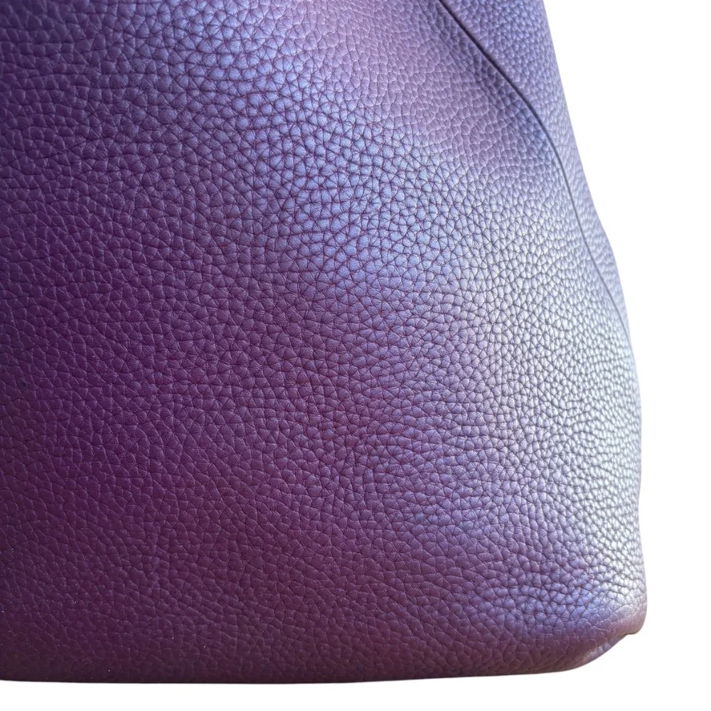 GiGi New York pebble grain