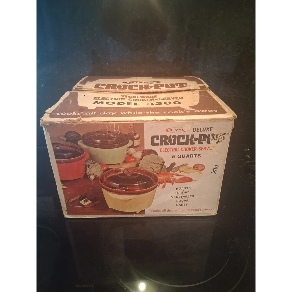 Vintage Rival Crock-Pot Model 3300 5 Qt Stoneware Slow Cooker Gold 1970s Box