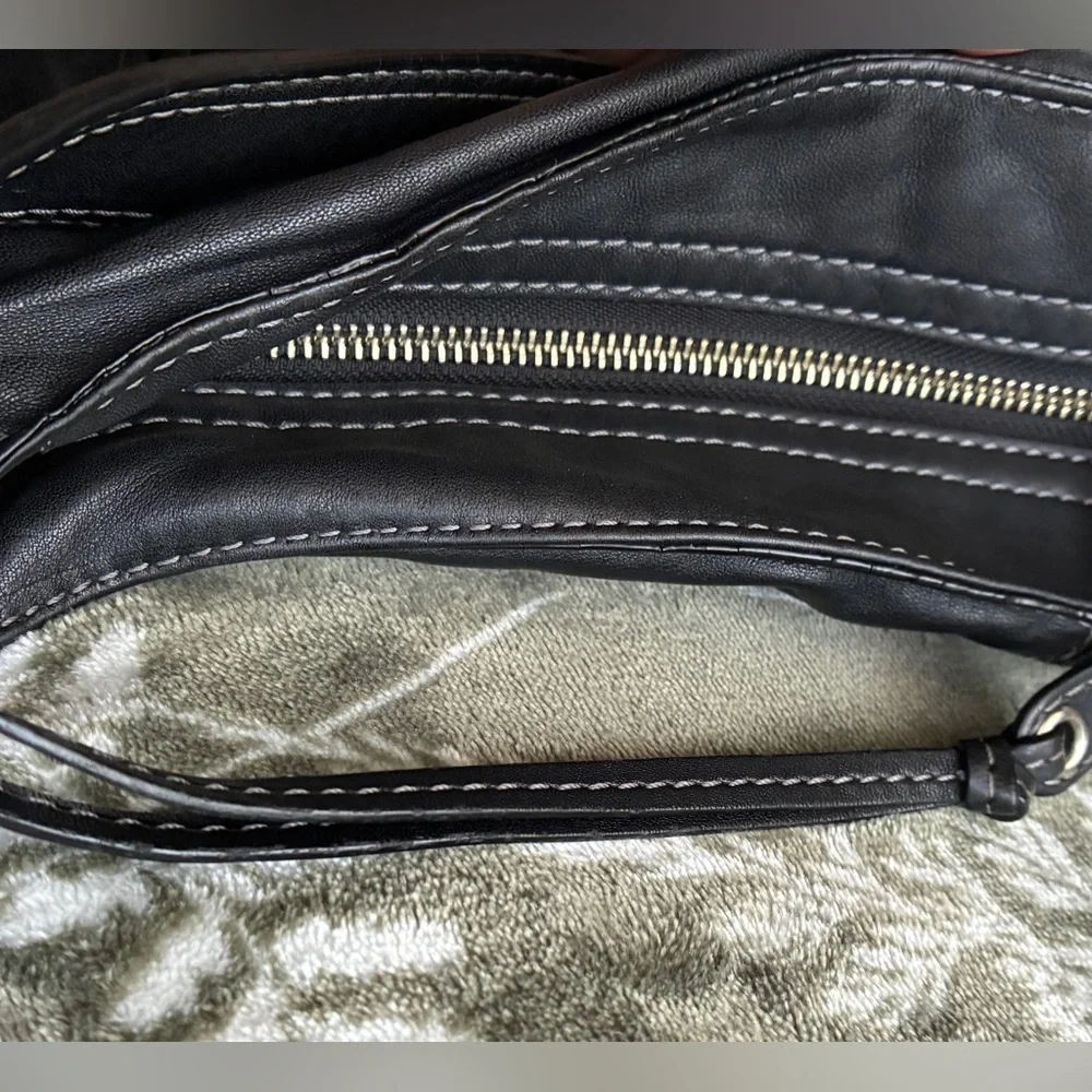 Coach soft black