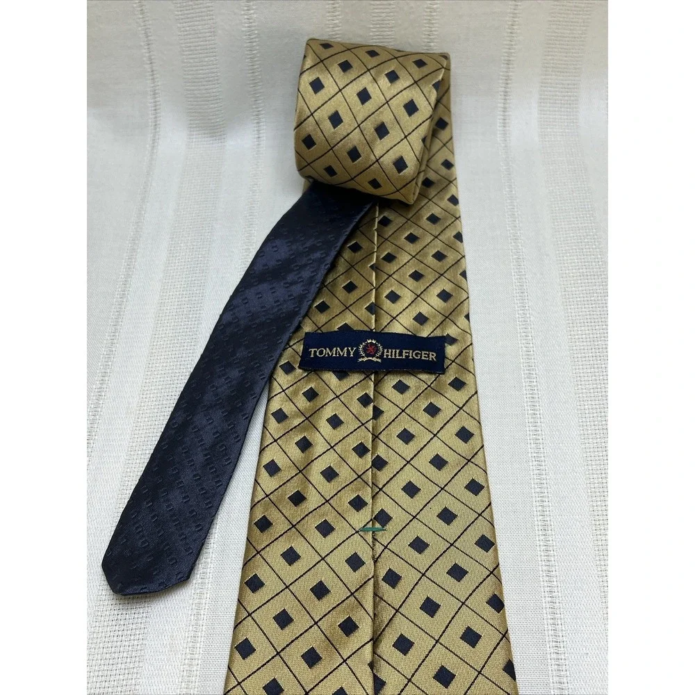 Tommy Hilfiger Men's Tie Gold Silk Black Geometric Check Diamond Vintage 90s Y2K