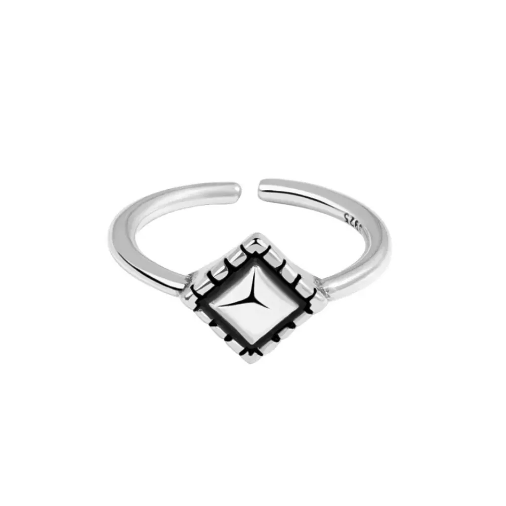Boutique this adjustable