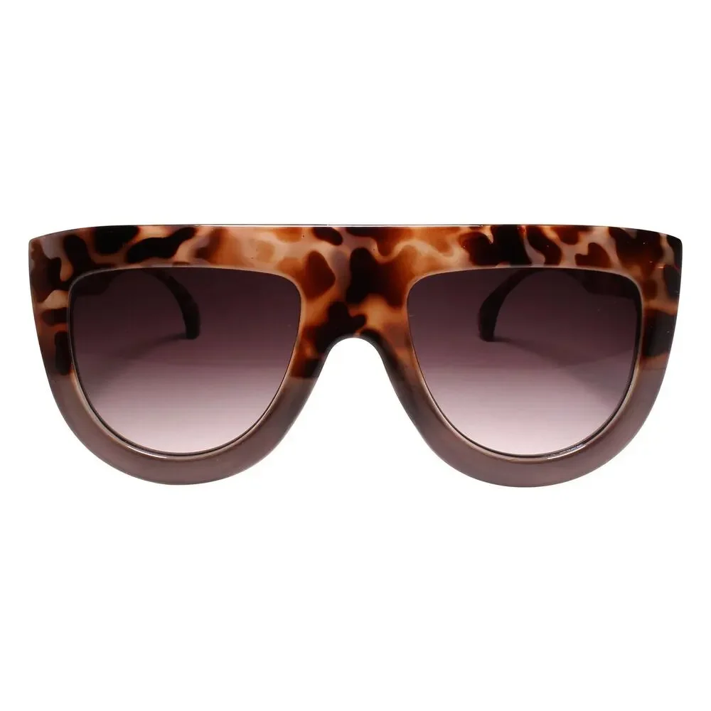 Kiss these oversized
