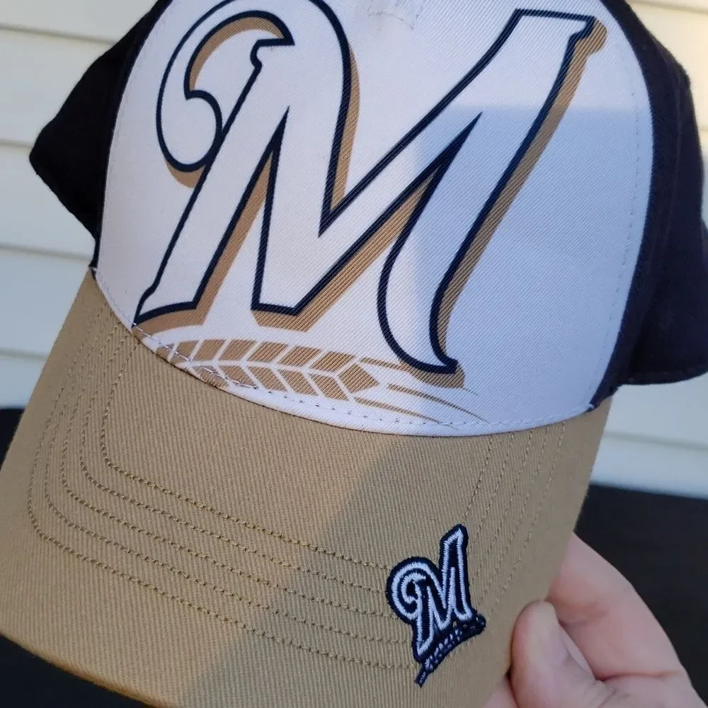 EUC Youth Size Milwaukee Brewers Baseball Cap Hat Velcro Back for Sizing