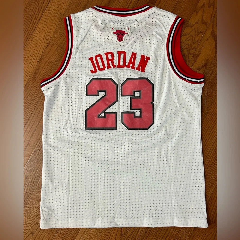 Vintage Chicago Bulls Michael‎ Jordan 23 Nike Youth XL
