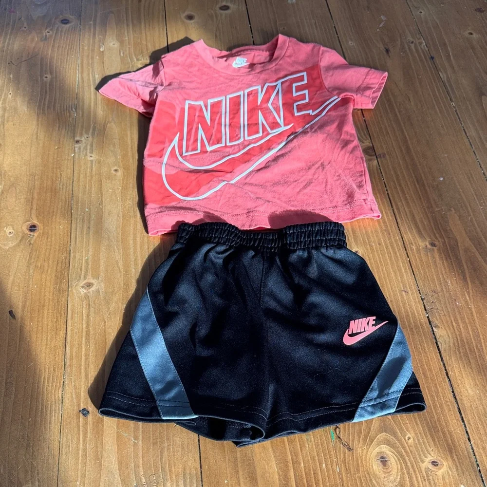 Nike‎ Tee and Black Shorts Set