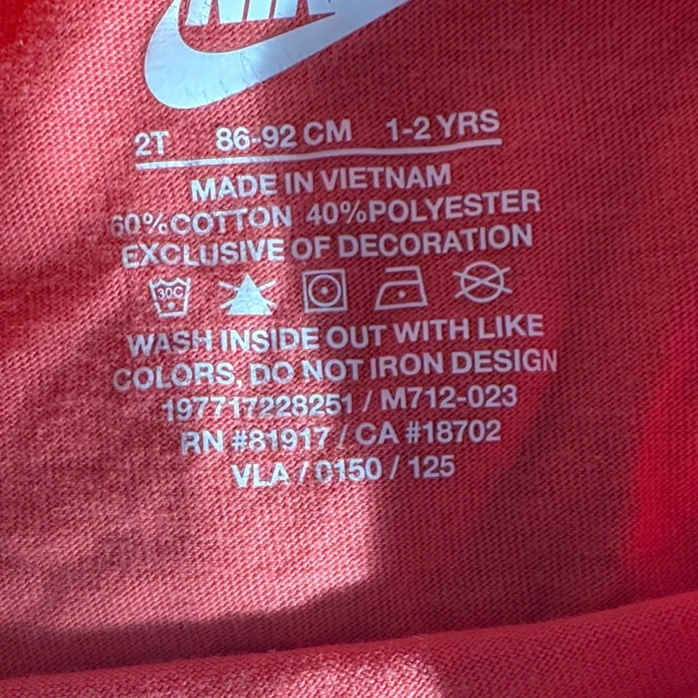 Nike pink tee