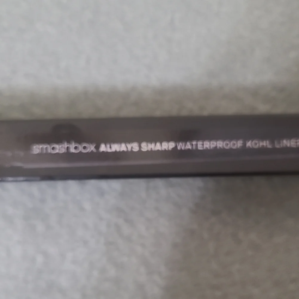 Smashbox raven always
