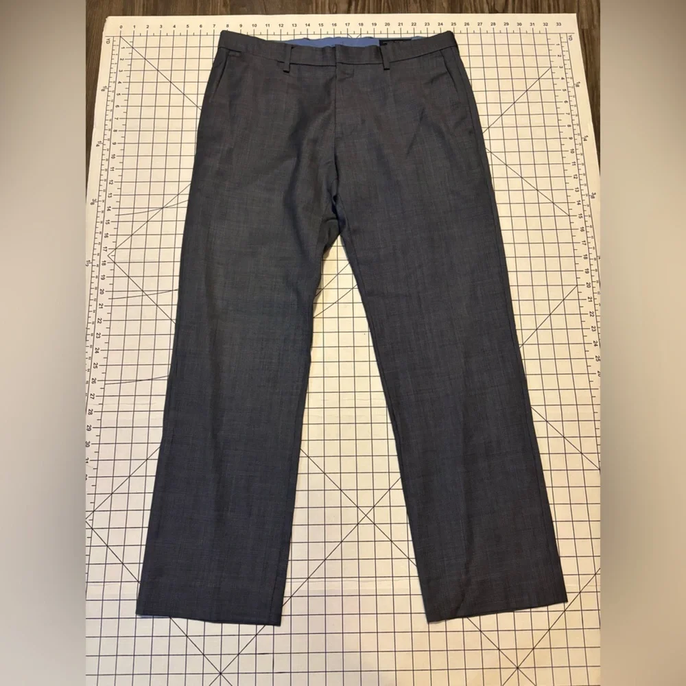 Banana Republic Men's Size 32/30  Blue-Grey‎ Wool Tailored Slim Fit Dress Pants