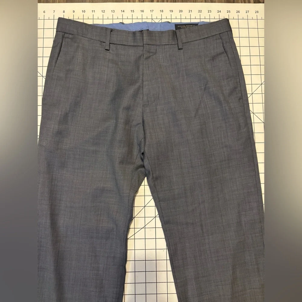 Banana Republic Men's Size 32/30  Blue-Grey‎ Wool Tailored Slim Fit Dress Pants
