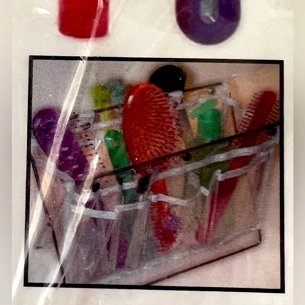 Cricket Hair Brush Caddy with Four Colorful Brushes.  New with Tags.
