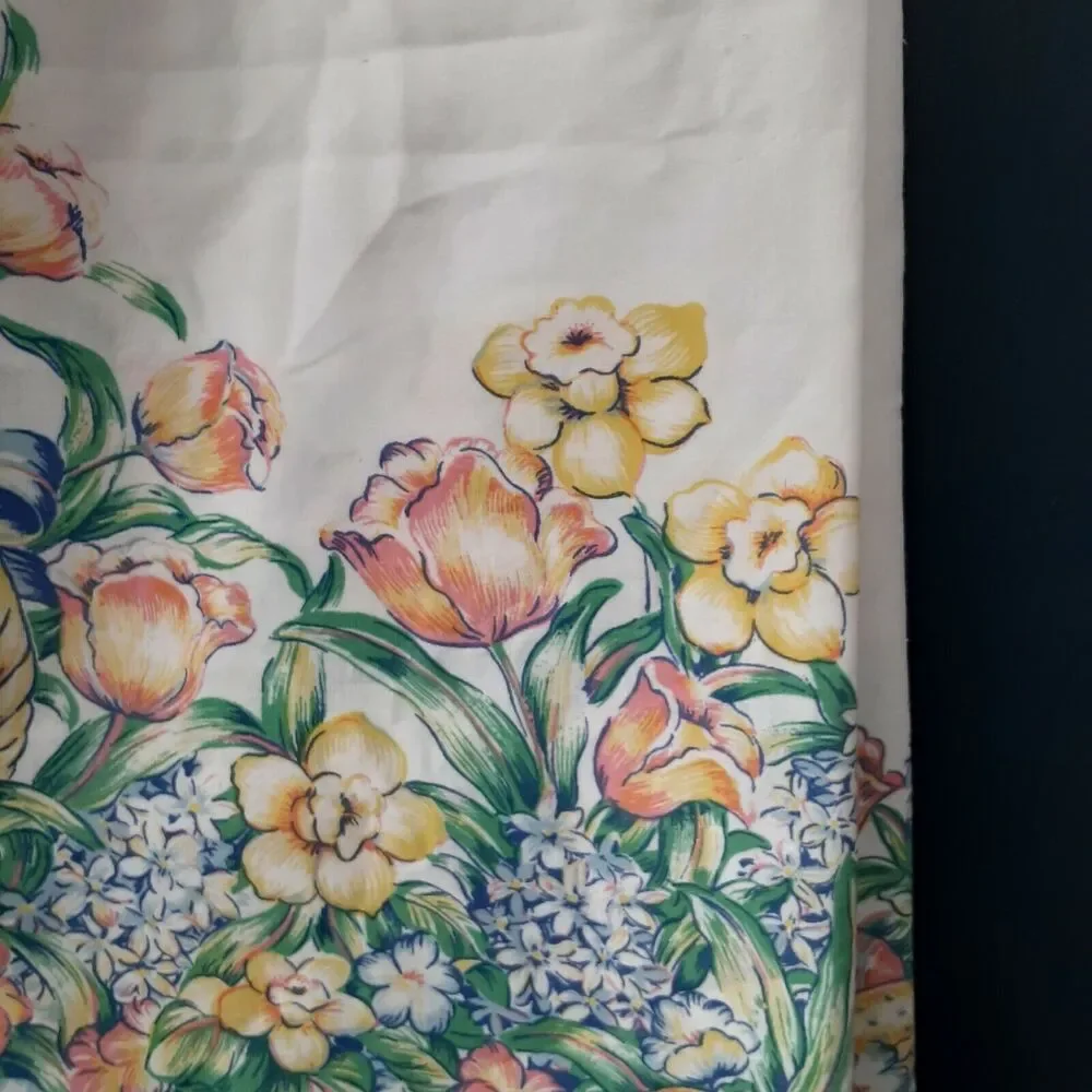 Unbranded easter tablecloth